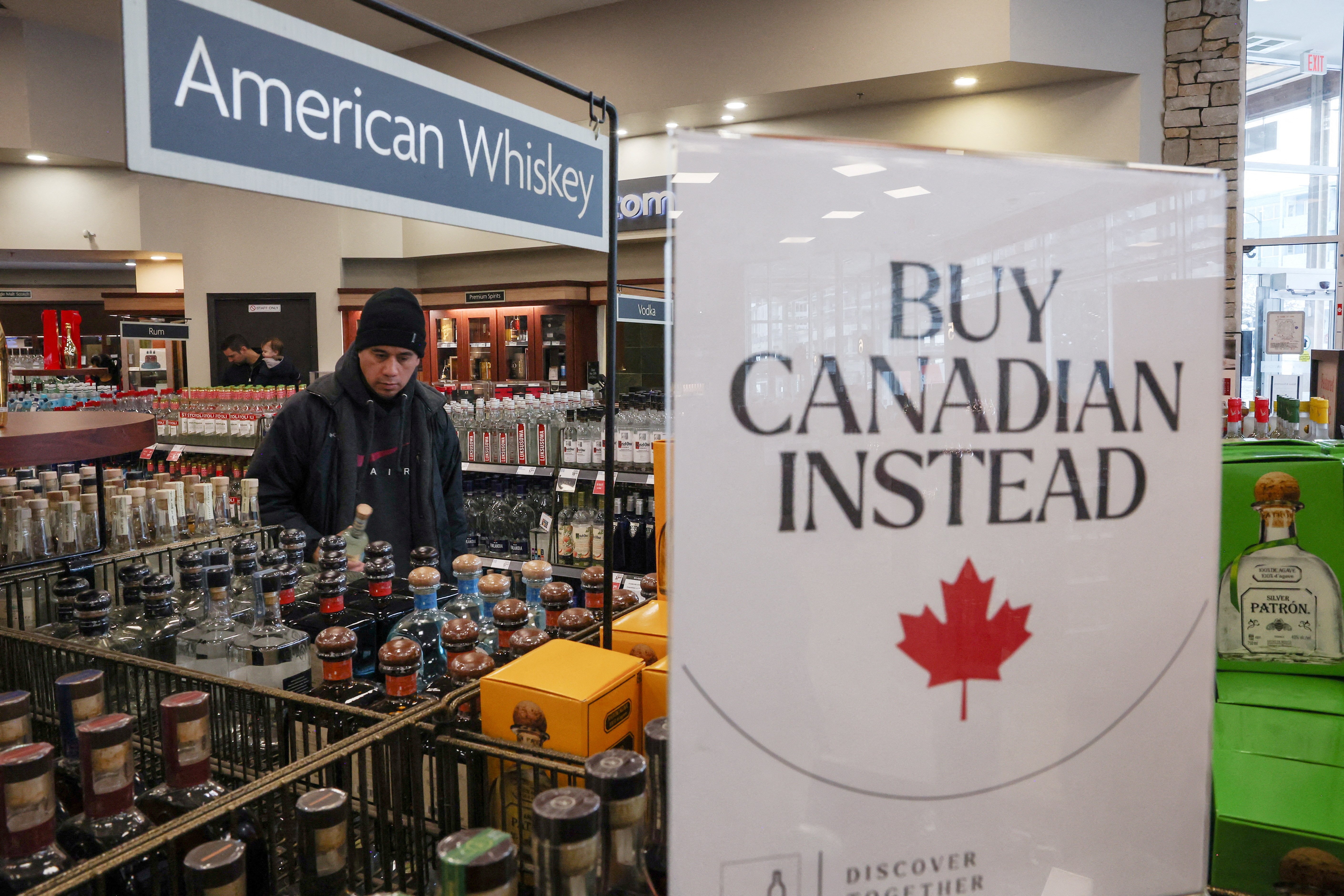 Doanh nghiệp Canada mắc kẹt giữa thuế Mỹ