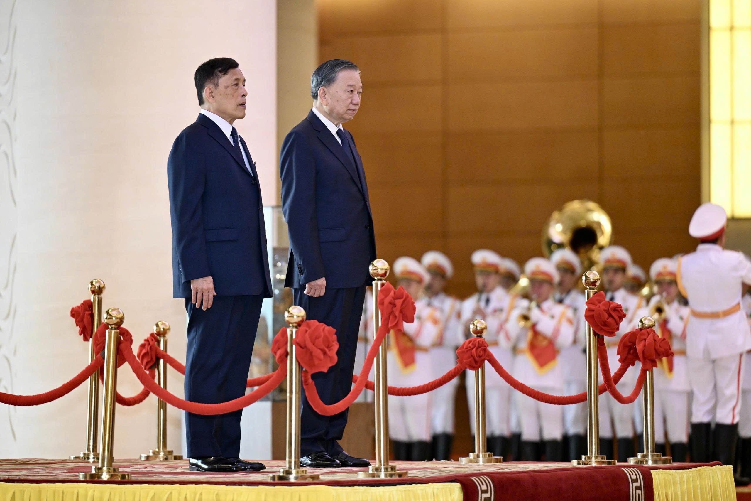 Nh&agrave; vua Th&aacute;i Lan ảnh 6