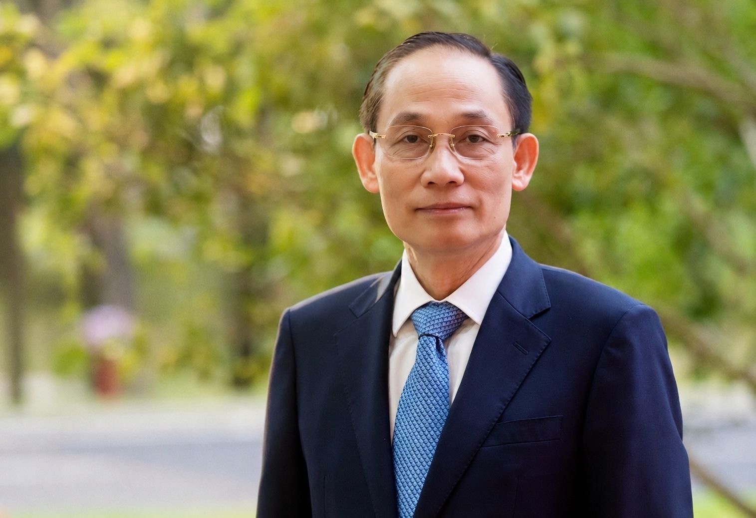 Tổng B&iacute; thư ảnh 2