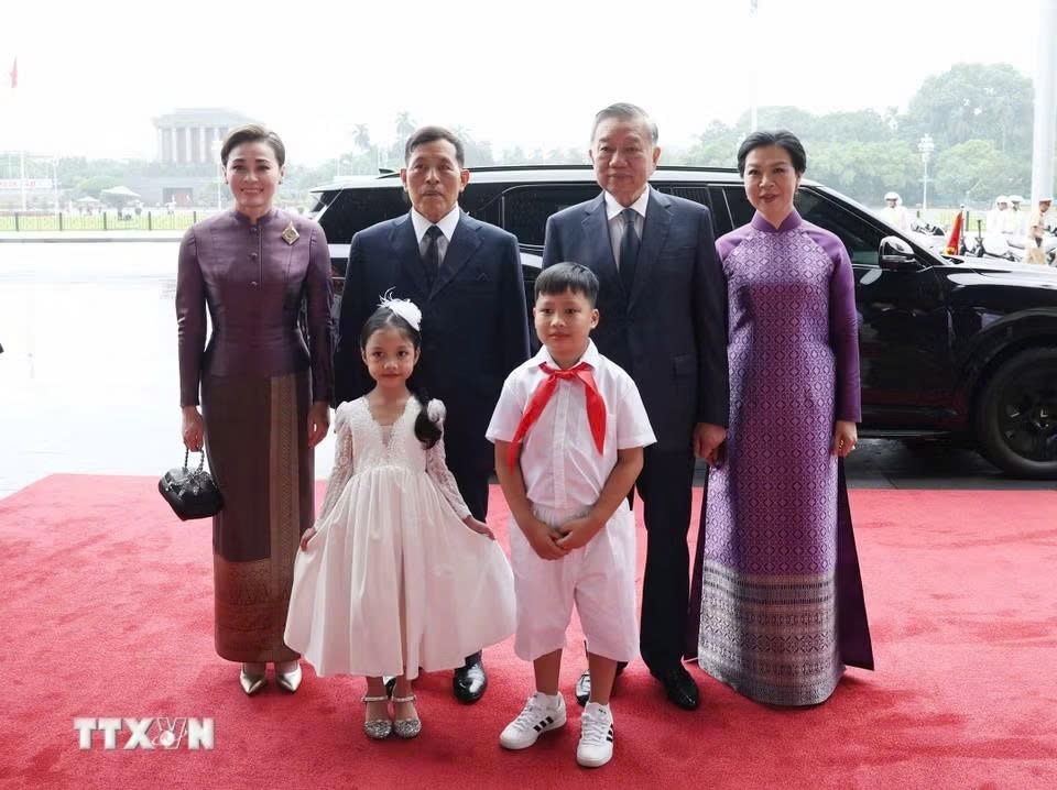 Nh&agrave; vua Th&aacute;i Lan ảnh 2