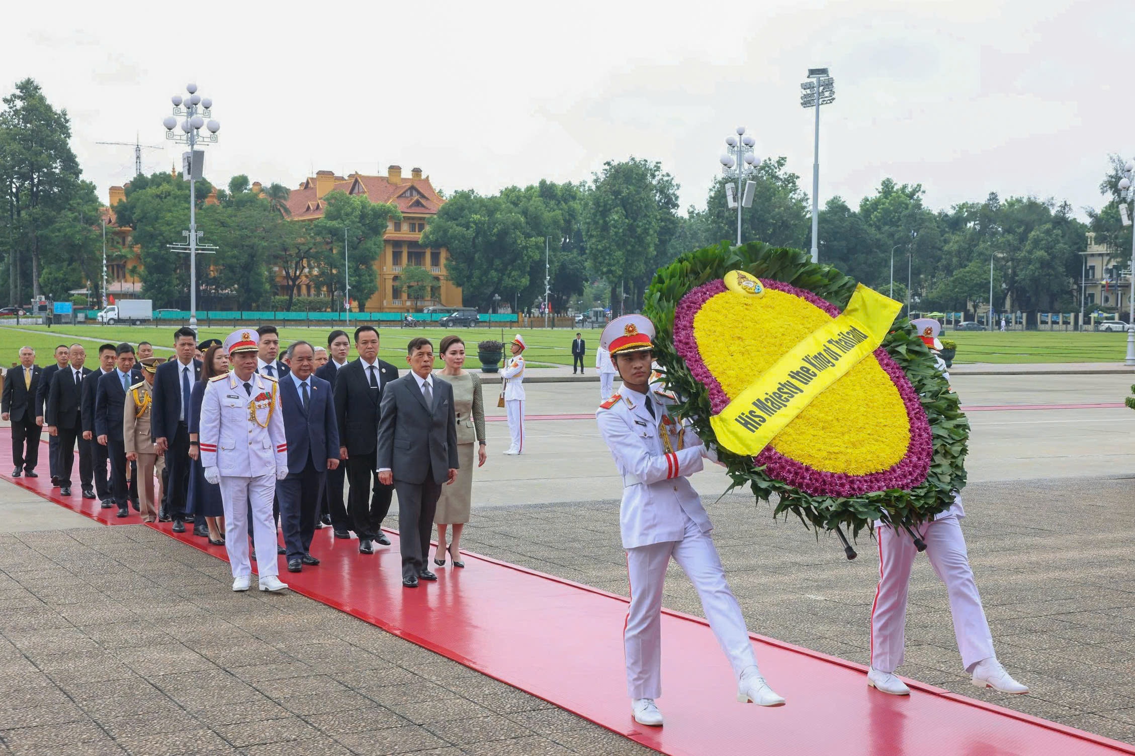 Nh&agrave; vua Th&aacute;i Lan ảnh 2