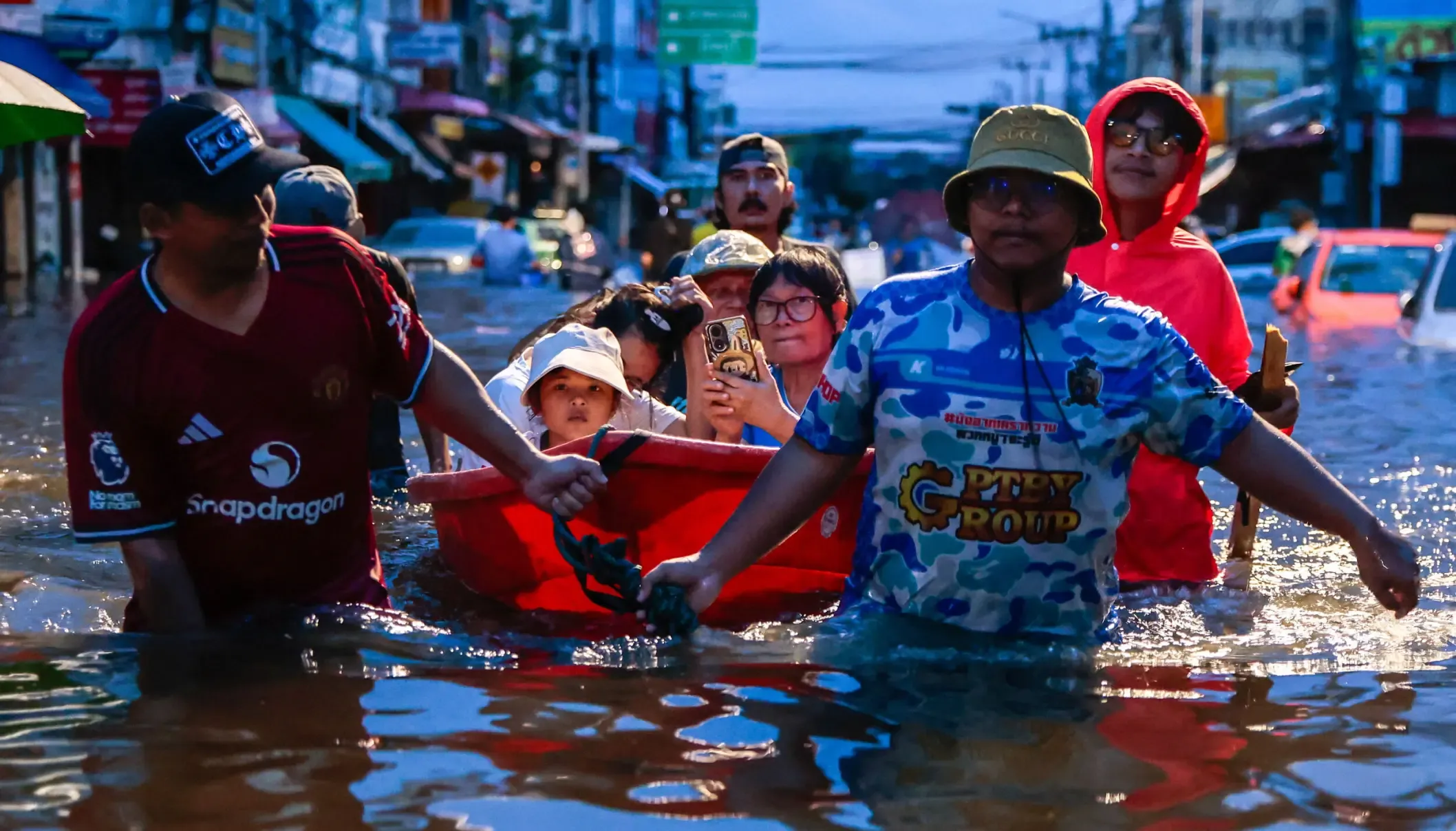 Si&ecirc;u El Nino ảnh 3
