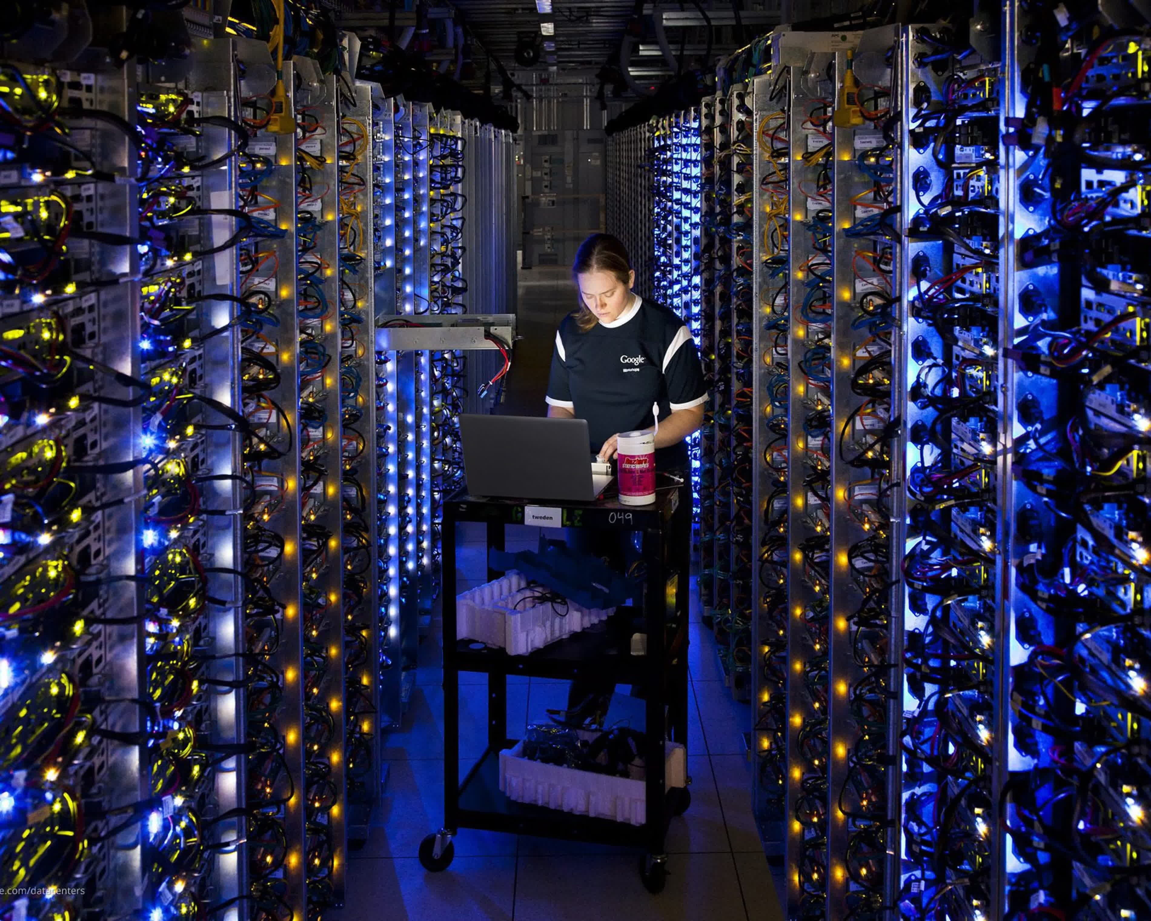 Google đưa cuộc đua trung tâm dữ liệu AI lên vũ trụ