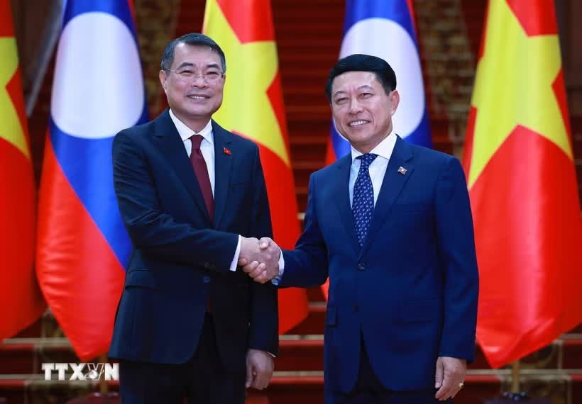 Lễ đón Thủ tướng Lê Minh Hưng thăm chính thức CHDCND Lào