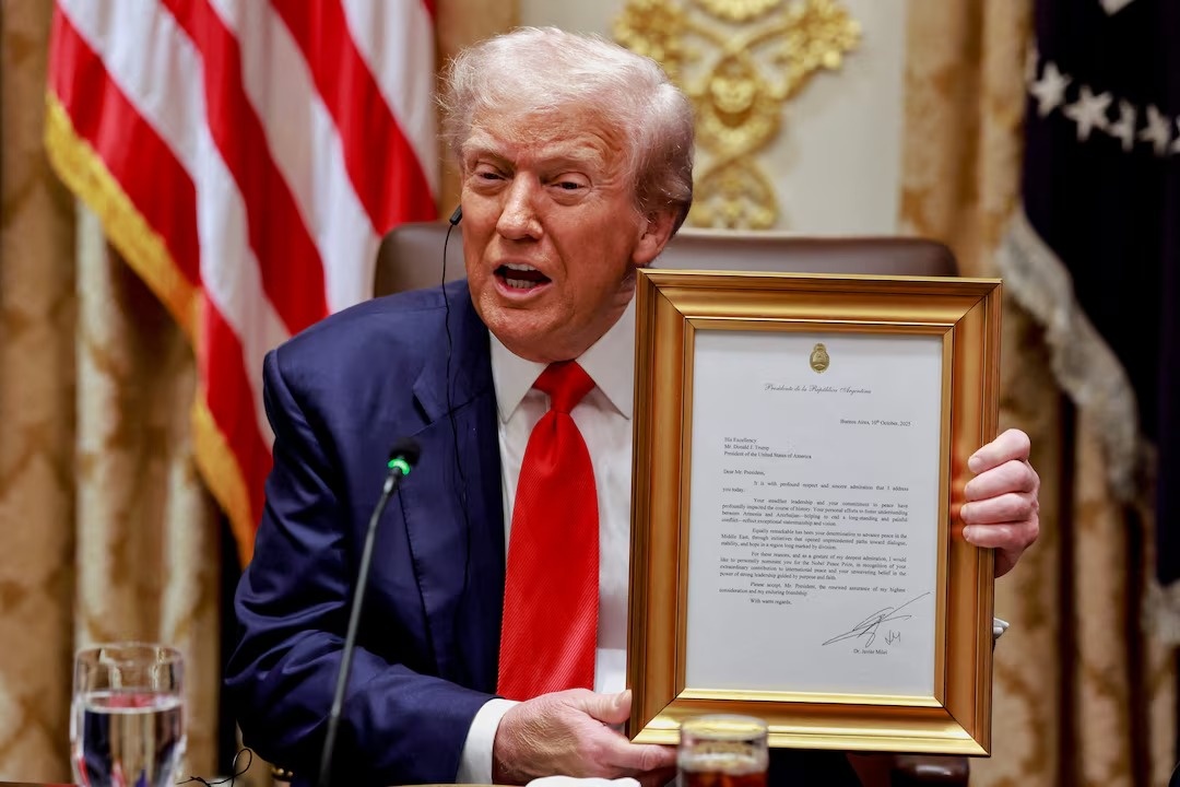 Nobel H&ograve;a b&igrave;nh ảnh 2