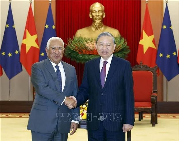 Tổng B&iacute; thư ảnh 2