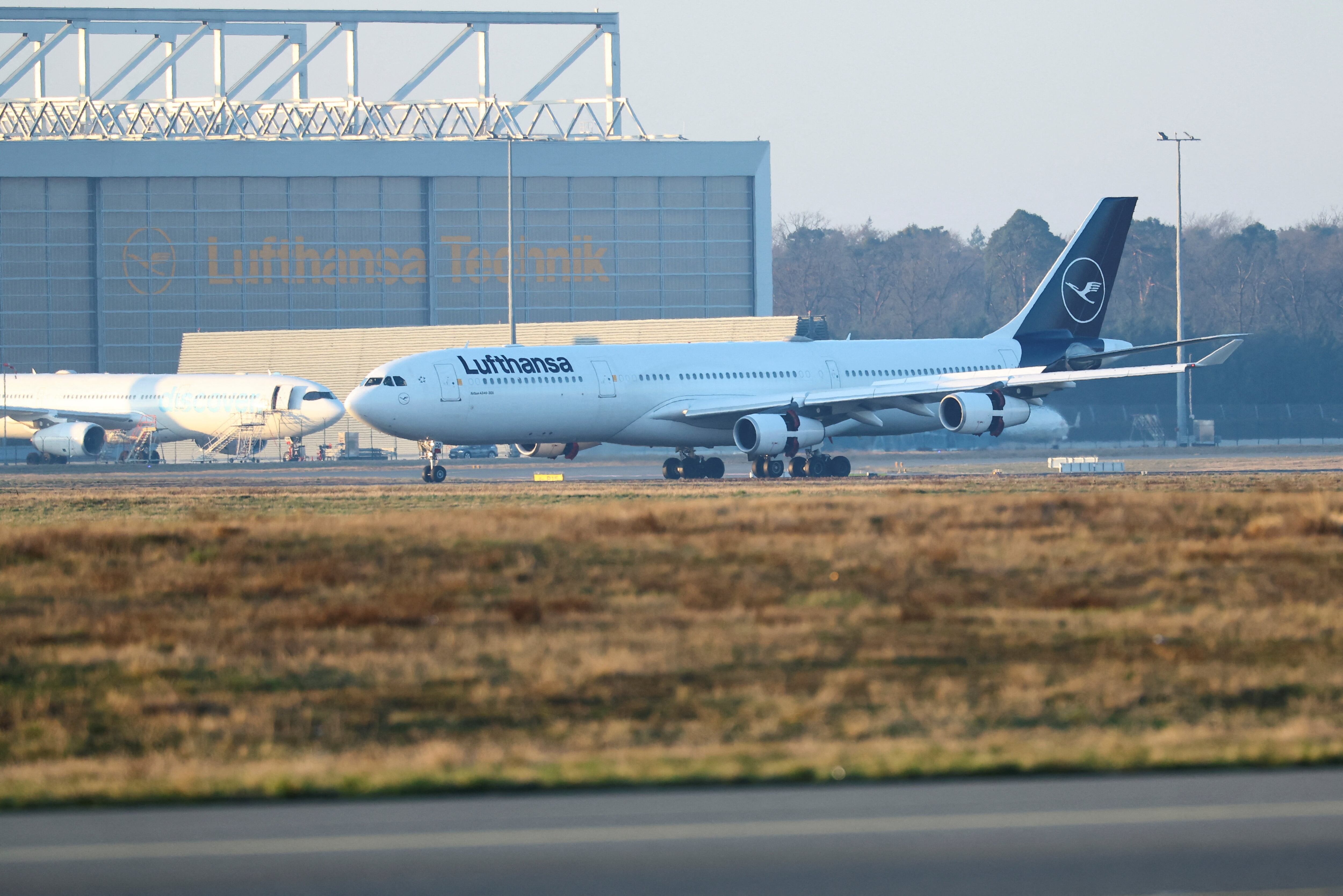 Airbus A340-600 ảnh 1