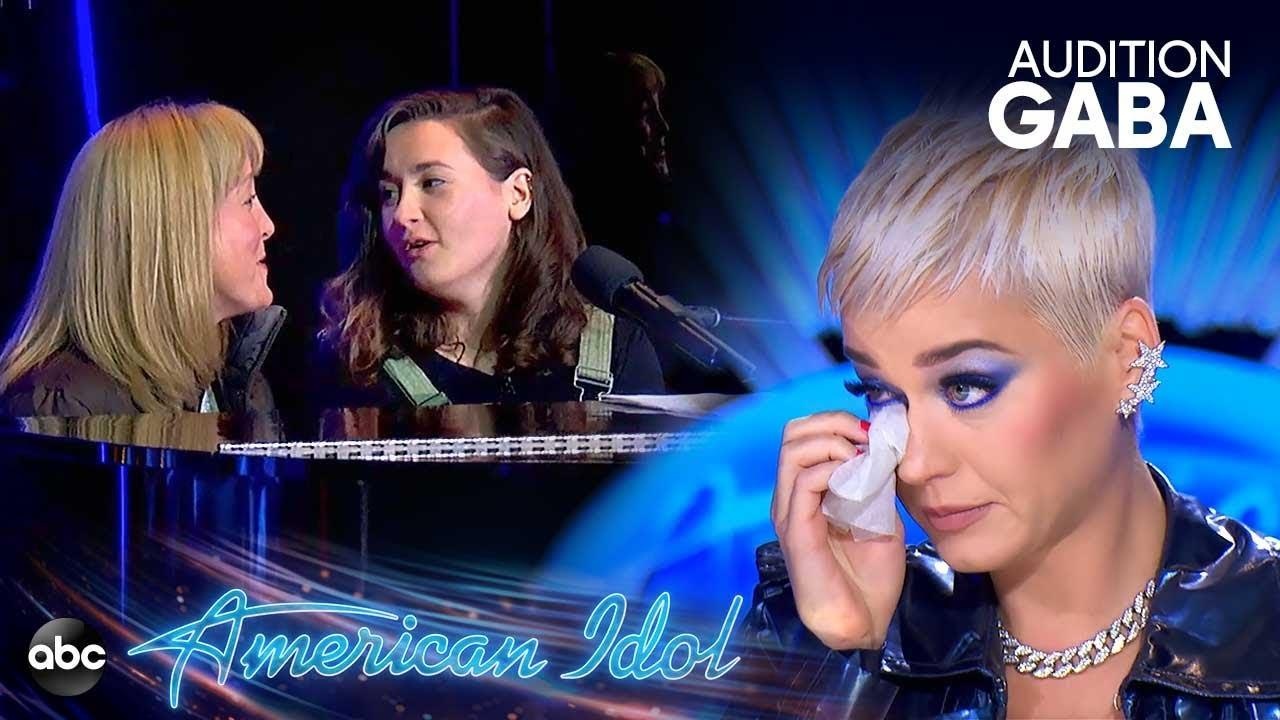 American Idol 2019 - Katy Perry khoc, goi dien cho me hinh anh