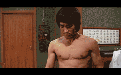 Nhung cu ra don nhanh gon, hiem hoc lam nen huyen thoai Ly Tieu Long hinh anh