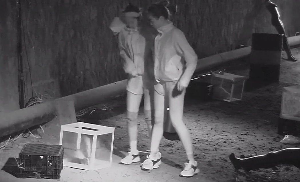 Hoa hau Ky Duyen, My Linh so hai khi lam thu thach trong bong toi hinh anh