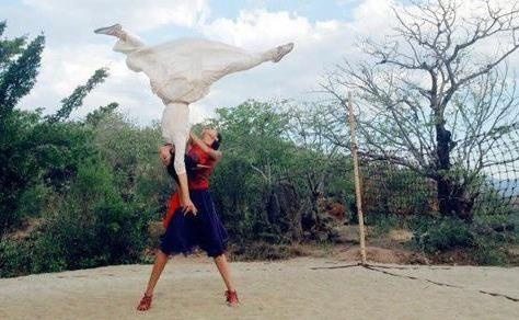 Tang Thanh Ha va dan my nhan da cau nhu 'Doi bong thieu lam' hinh anh