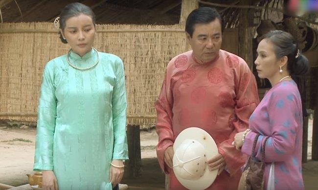 Phuong suyt bi cai Tuat gio tro doi bai, Hai Sang ga gam hang xom hinh anh