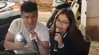 Quang Hai, Van Toan va cac cau thu khoe kha nang ca hat hinh anh