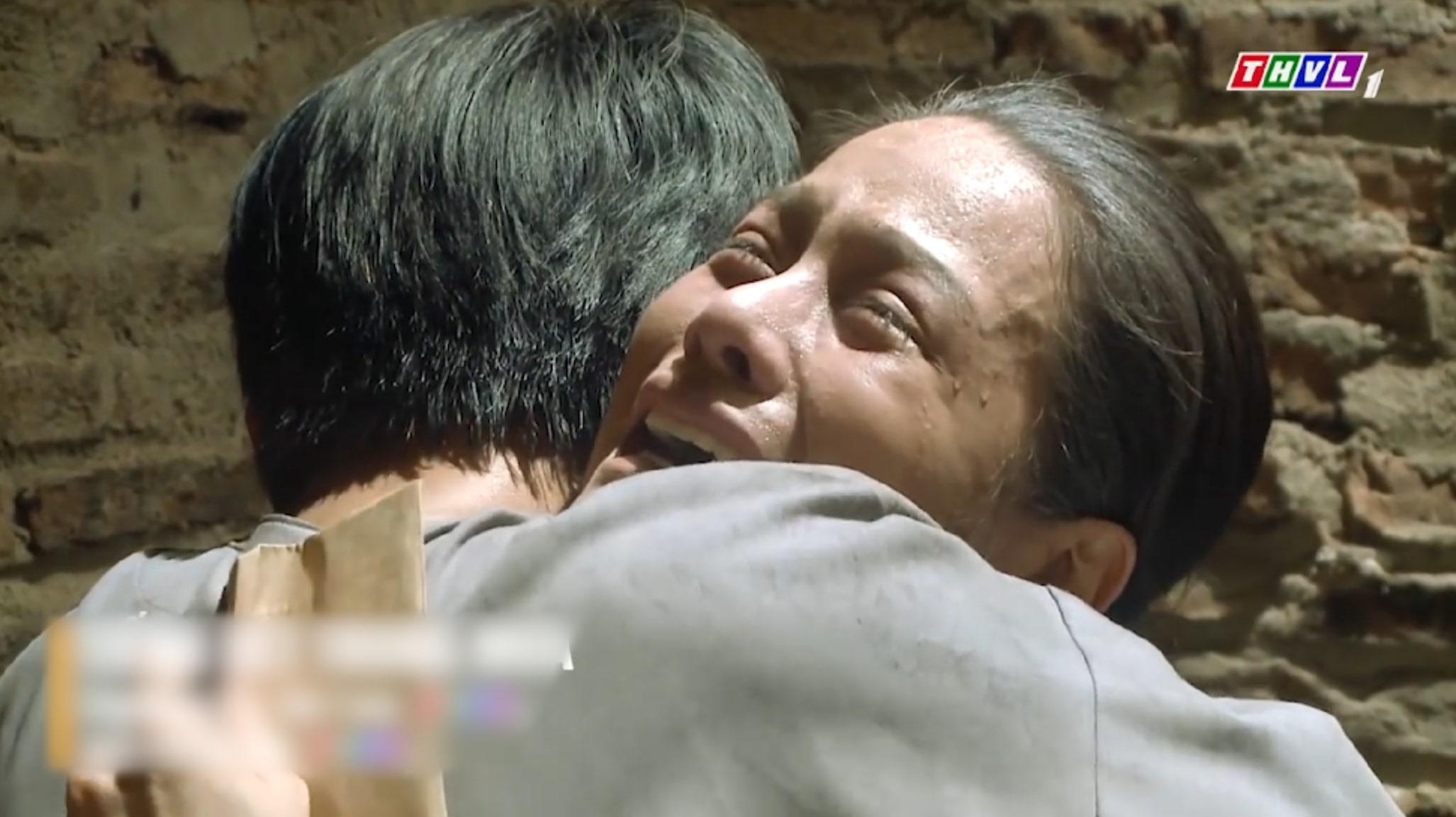 'Tieng set trong mua' tap 54: Khai Duy tiec nuoi khi gap lai Thi Binh hinh anh