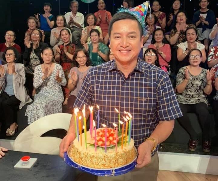 Chi Trung khoc khi duoc chuc sinh nhat o Ky uc vui ve hinh anh