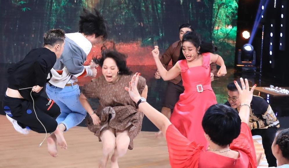 Nghe si nhay day nao loan truong quay Ky uc vui ve hinh anh