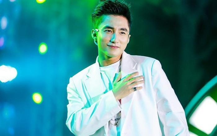 Son Tung M-TP, Jack hat co vu doi tuyen bong da Viet Nam hinh anh