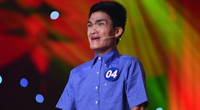 Mac Van Khoa hat 'Nuoc ngoai' gay xuc dong hinh anh