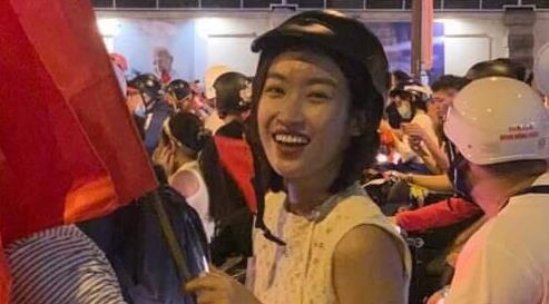 Nhung pha di bao an mung cua sao Viet sau chien thang cua U22 Viet Nam hinh anh