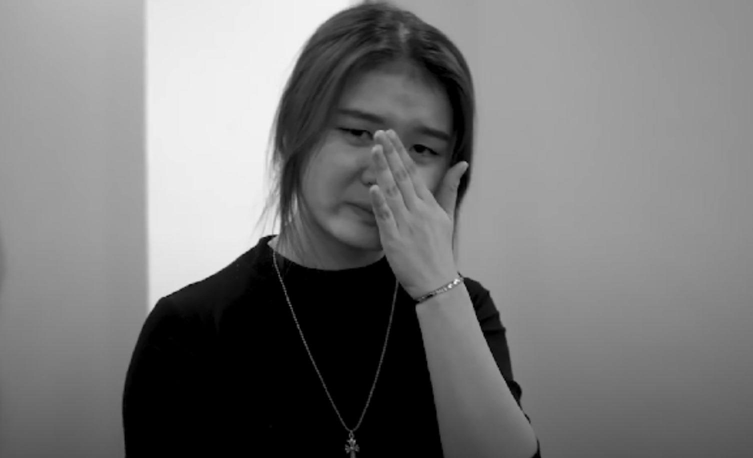 Thanh vien nhom nhac dong nhat Viet Nam khoc khi duoc chon hinh anh