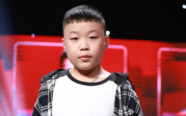 'Cau be lich van nien' 11 tuoi chien thang Phuoc Vinh tai Sieu tri tue hinh anh