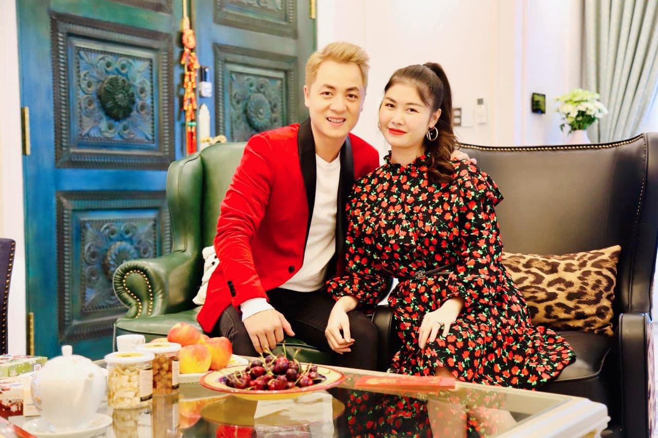 vo chong dang khoi don tet anh 2