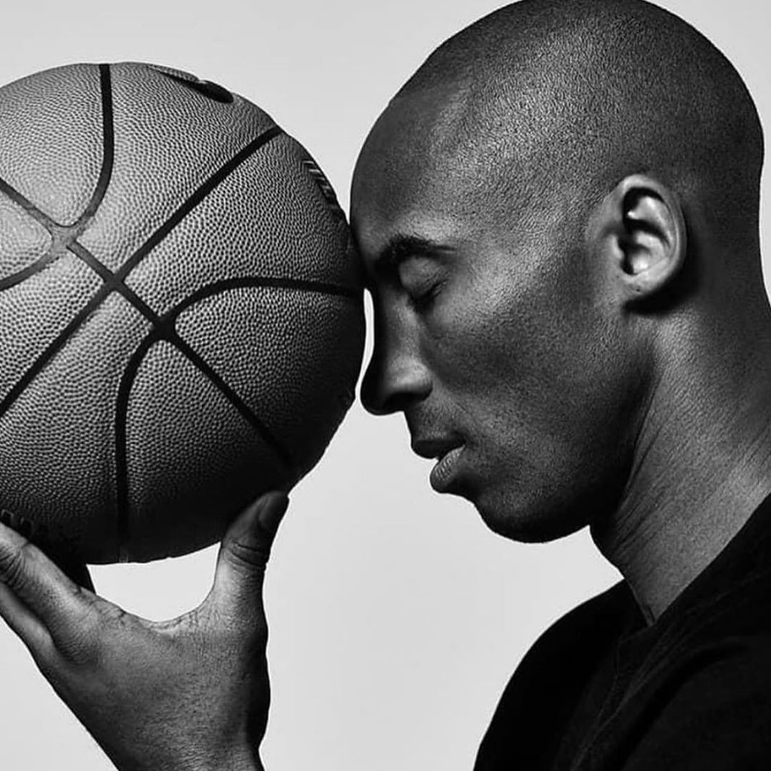 Kobe Bryant qua doi anh 1