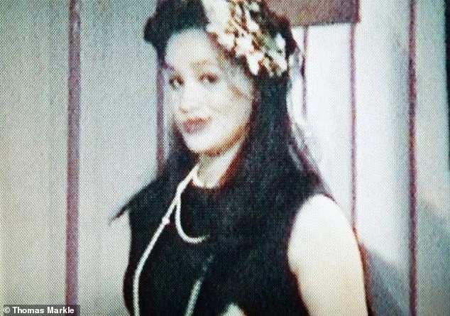 Cha ruot cong bo anh va clip cua Meghan Markle nam 16 tuoi hinh anh