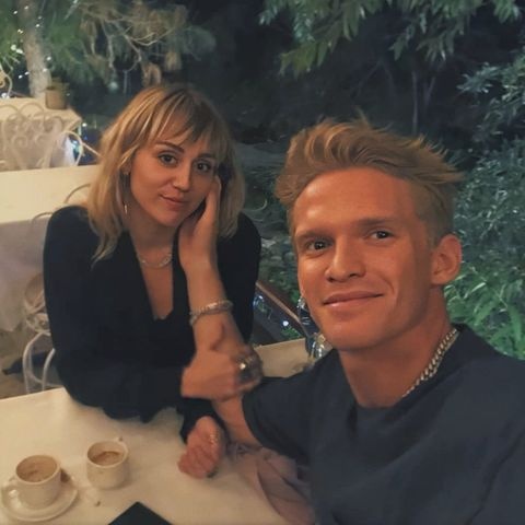 miley cyrus va liam hemsworth ly hon anh 2