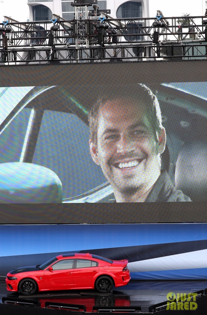 vin diesel tưởng nhớ paul walker ảnh 3 vin diesel tuong nho paul walker anh 3