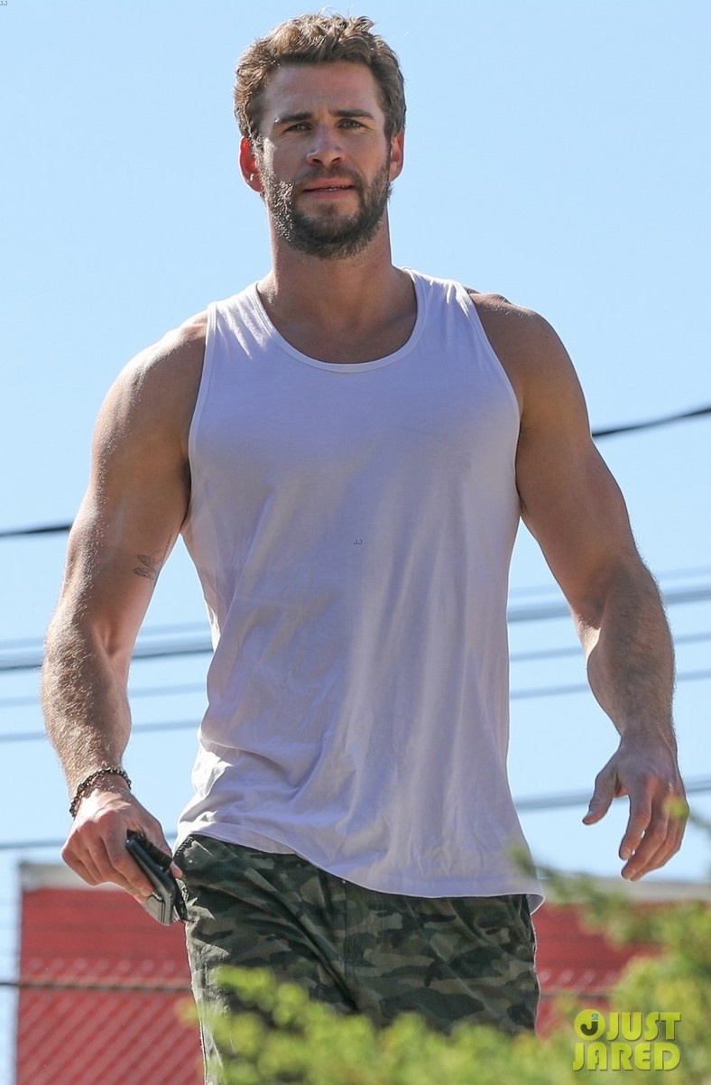 hinh anh moi cua Liam Hemsworth anh 2