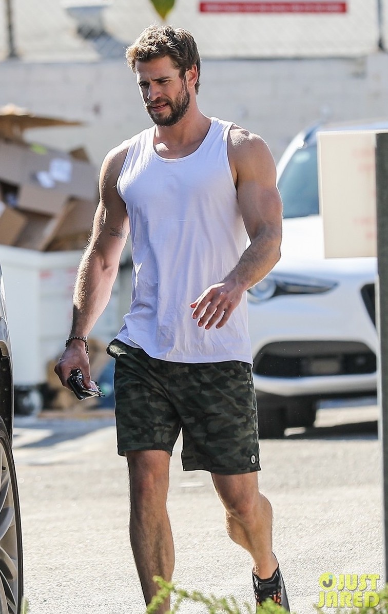 hinh anh moi cua Liam Hemsworth anh 4