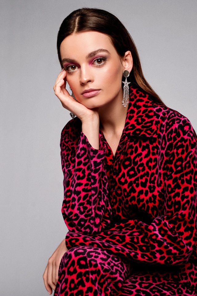 Emma Mackey sex education anh 9