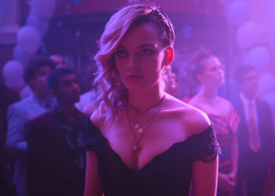 Nhan sac doi thuong cua nang ‘gai hu’ trong ‘Sex Education’ hinh anh