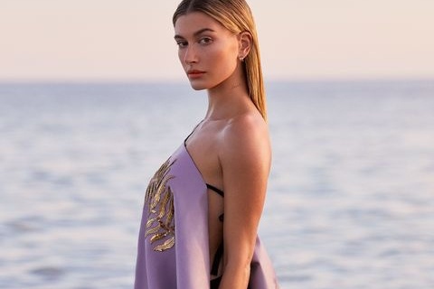 Sac voc Hailey Baldwin sau khi cuoi Justin Bieber hinh anh