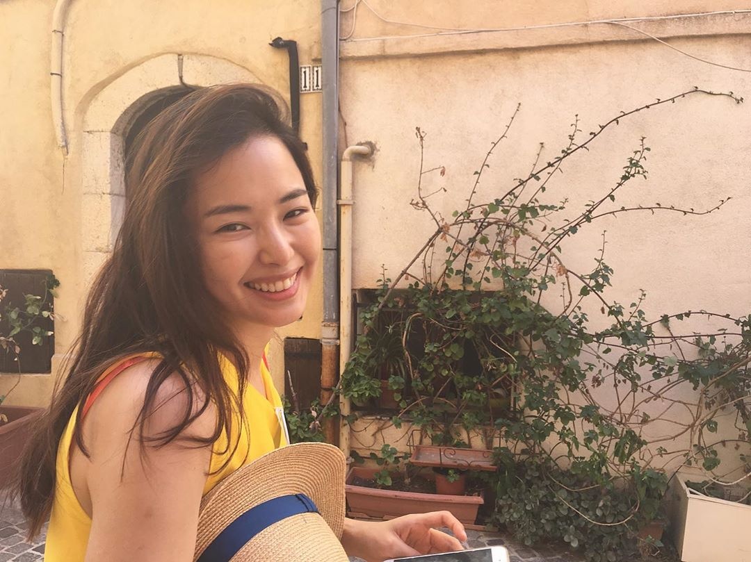 nhan sac hoa hau honey lee anh 9