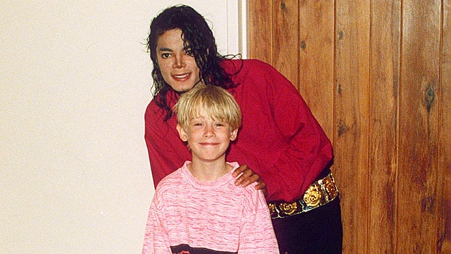 Dien vien 'O nha mot minh' phu nhan bi Michael Jackson lam dung hinh anh