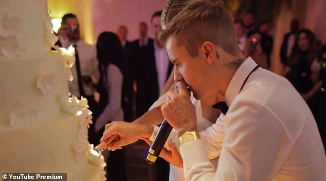 le cuoi justin bieber anh 10