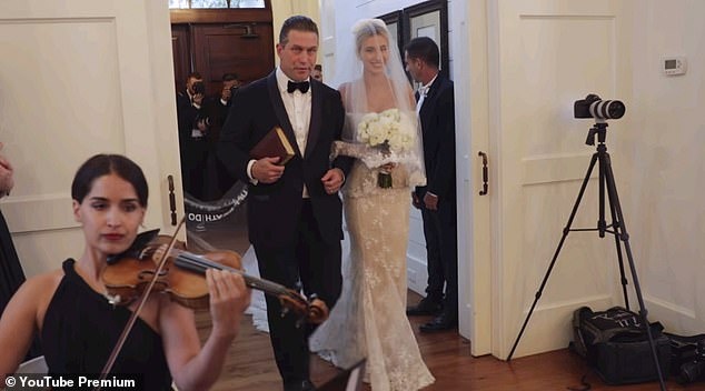 le cuoi justin bieber anh 5