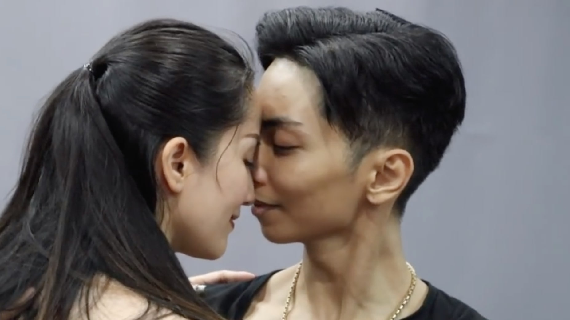 Khanh Thi, Phan Hien nhay tren nen nhac 'Ha canh noi anh' hinh anh