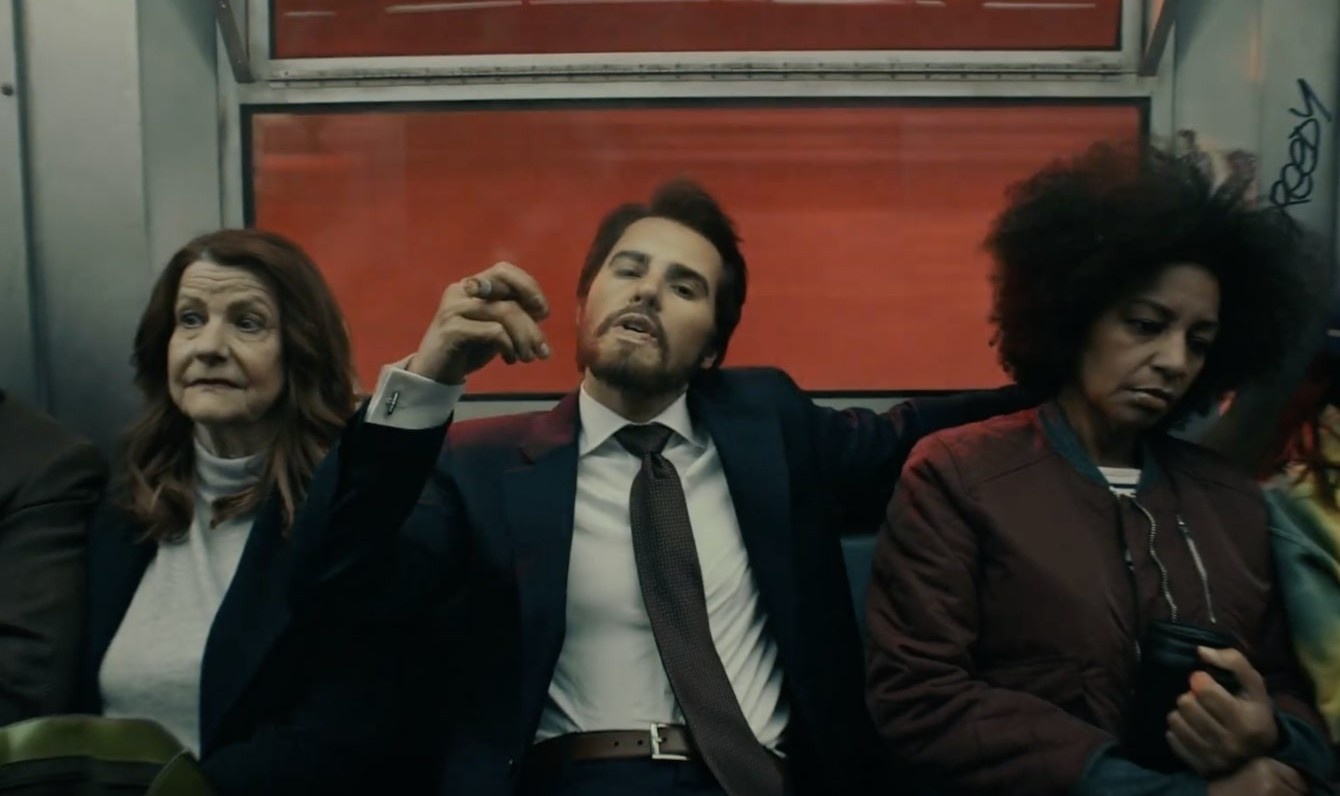 Taylor Swift hoa trang thanh nam trong MV moi hinh anh