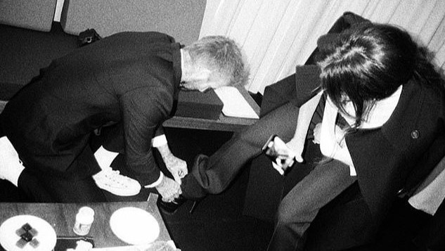 David Beckham that day giay cho Victoria hinh anh