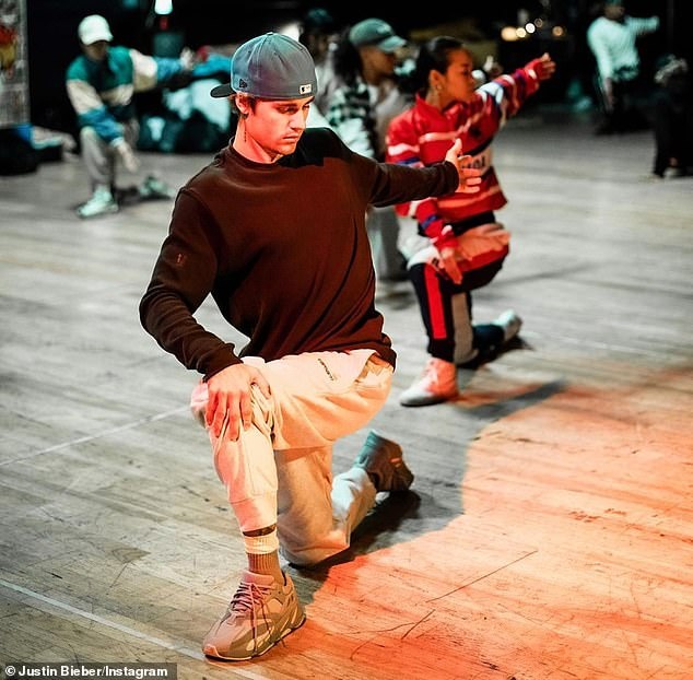 justin bieber đến phòng khám ảnh 3 justin bieber den phong kham anh 3