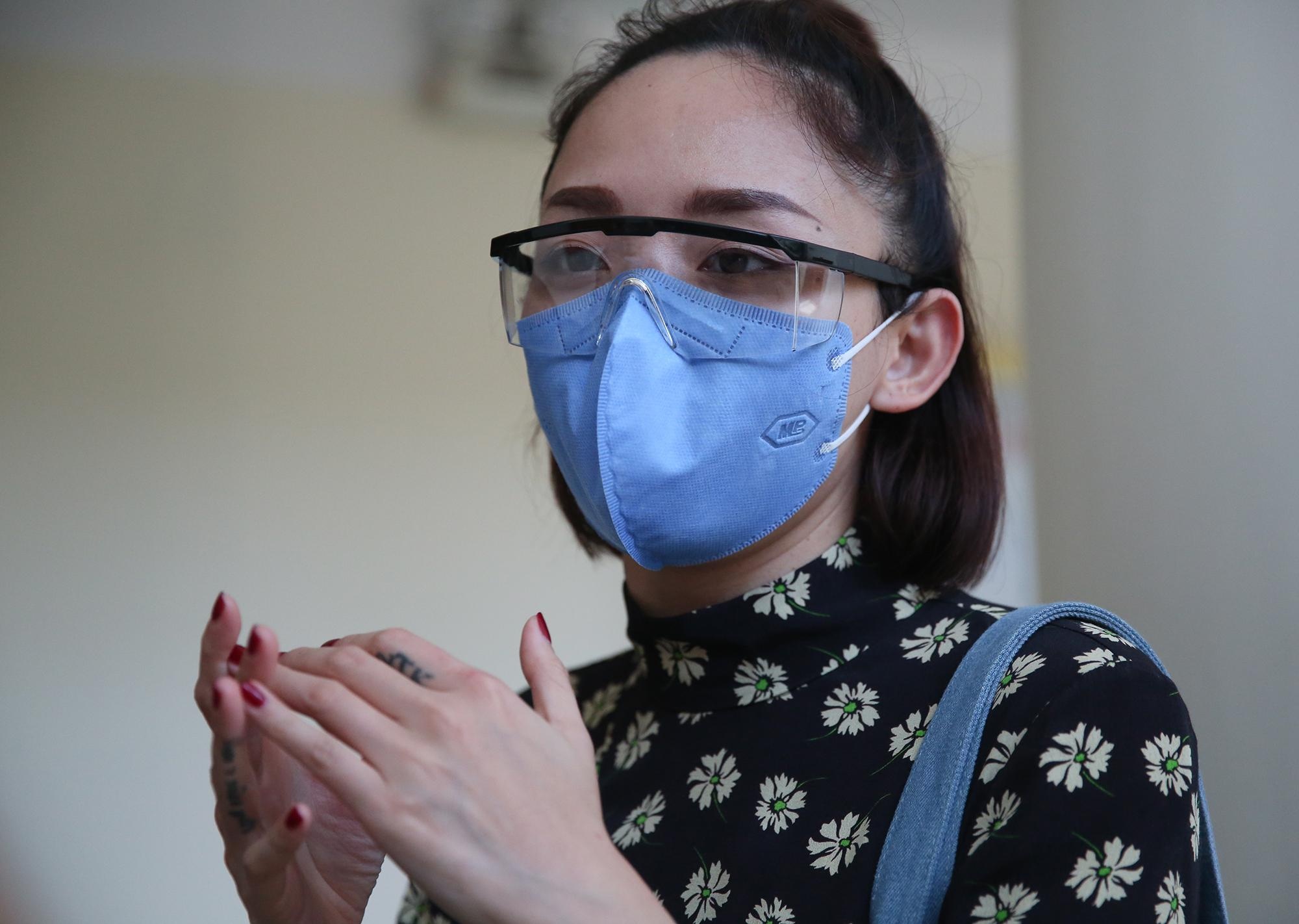 Toc Tien: 'Dong gop luc nay la can thiet de phong chong dich' hinh anh