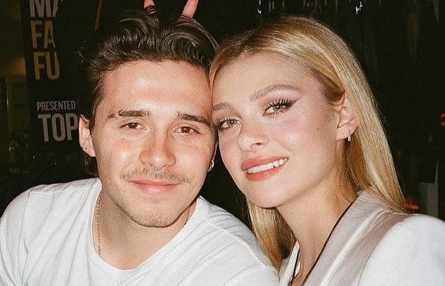 Brooklyn Beckham viet cho ban gai: 'Yeu em nhieu' hinh anh