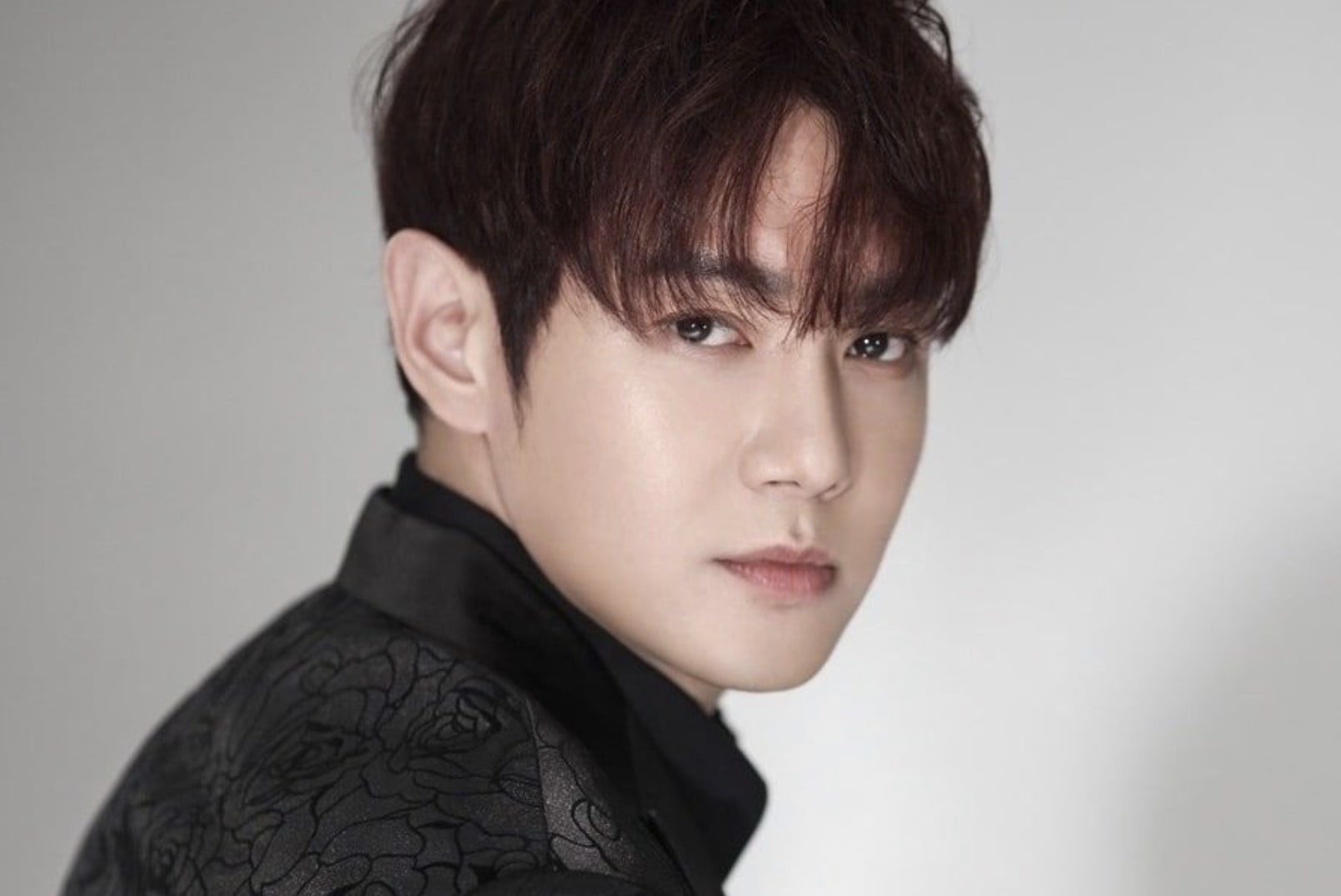 Nam ca si Han Quoc gay tai nan sau khi uong ruou hinh anh