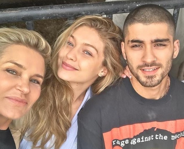 Me Gigi Hadid hao hung khi sap len chuc ba hinh anh