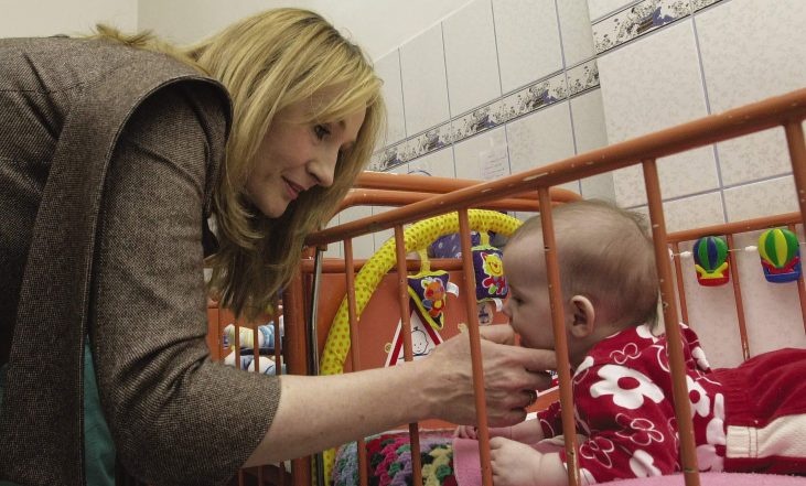 J.K Rowling quyen gop anh 2