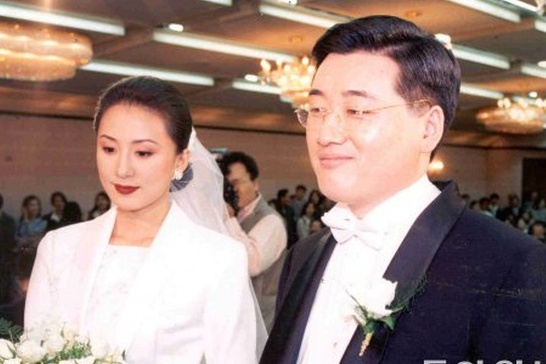 Chong cua minh tinh ‘The gioi hon nhan’ bi to bien thu 3,5 trieu USD hinh anh
