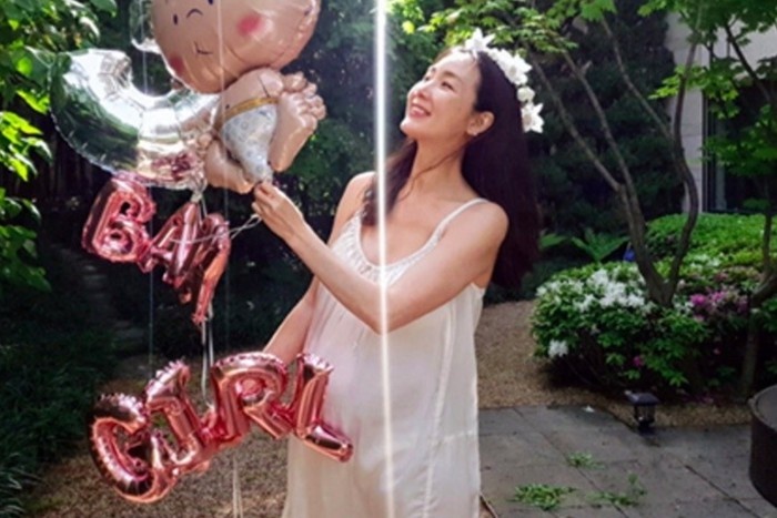 Choi Ji Woo lan dau dang anh mang bau sap sinh hinh anh